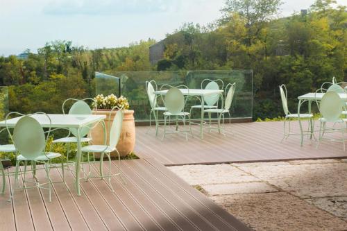 bordo piscina-decking-Tenuta le cave-wpc-felli-foto 4