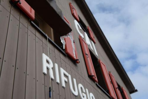 facciata-rivestimento parete-Cai-wpc-felli-foto 3