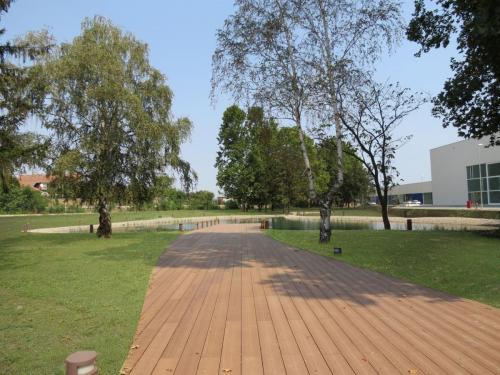 pavimentazione esterna-decking-Fiat-wpc-felli-foto 2