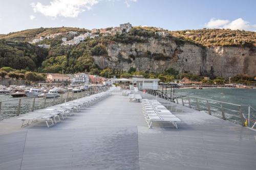 pontile-decking-Palazzo Murrano-wpc-felli-foto 3