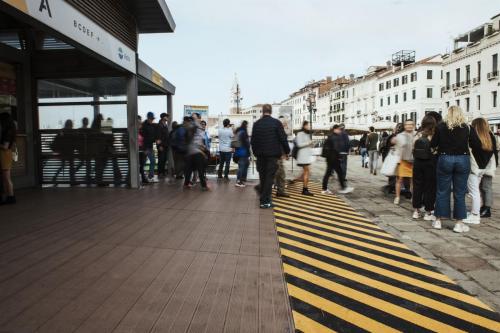 pontile-decking-Venezia-wpc-felli-foto 3